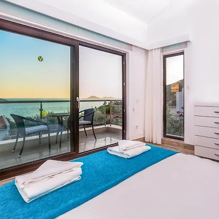 Sleeps 6 With Pool Air Con And Wifi Villa