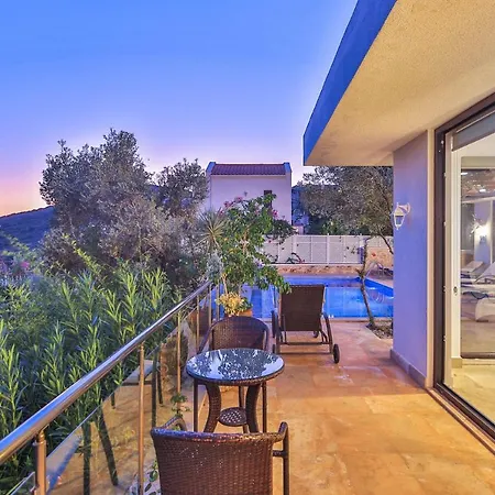 Sleeps 6 With Pool Air Con And Wifi * Kalkan